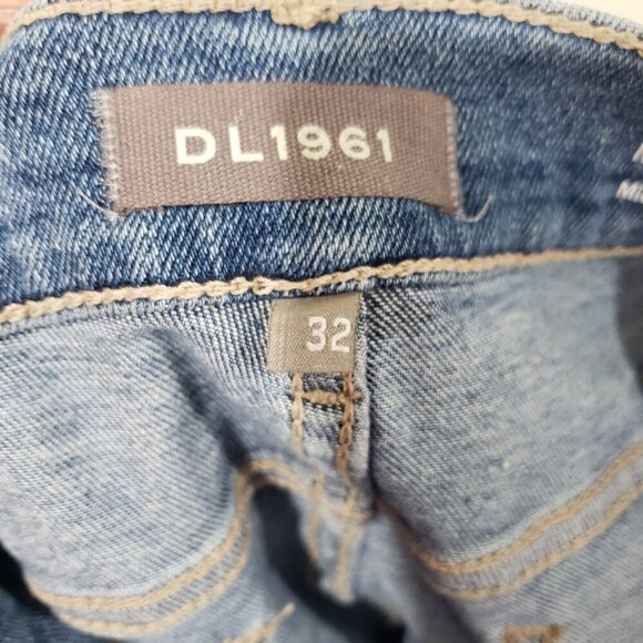 DL1961 Mara Instasculpt Straight Ankle Jean Size 32 Distressed Casual Fray Hem - Picture 8 of 14